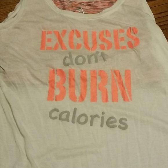 Fit & Famous Top - Picture 2 of 11